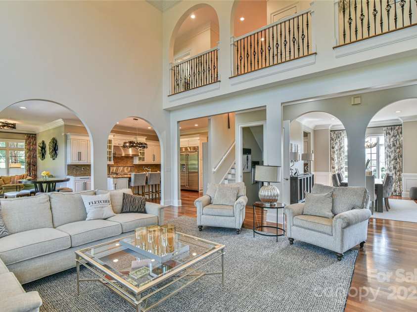 38 Bradford Vista, Fletcher, NC 28732.  MLS# CAR4274211, YatesRealty ID 22906. Open one bright