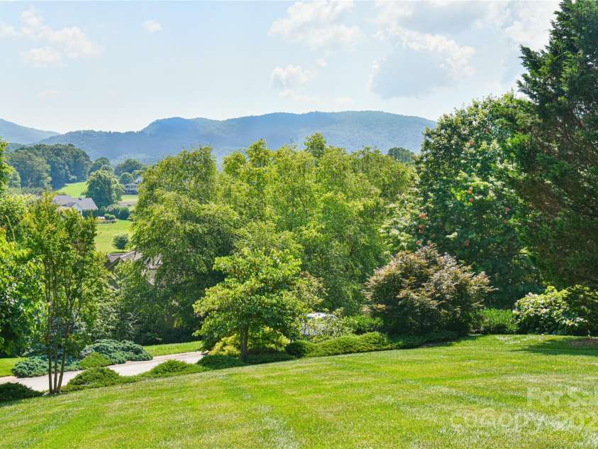 38 Bradford Vista, Fletcher, NC 28732.  MLS# CAR4274211, YatesRealty ID 22906. Peaceful mountain views