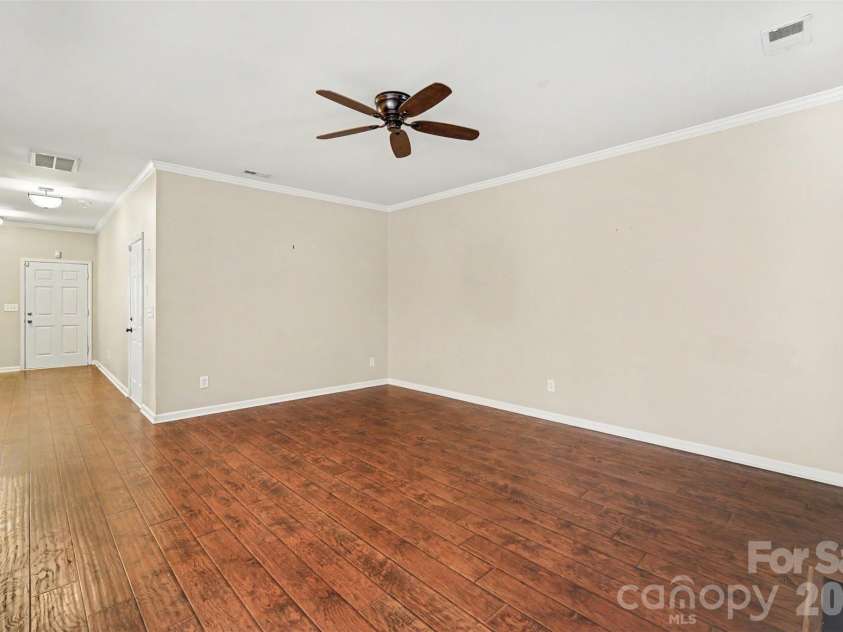 1011 Silver Springs Road, Fort Mill, SC 29715.  MLS# CAR4376380, YatesRealty ID 22907. 
