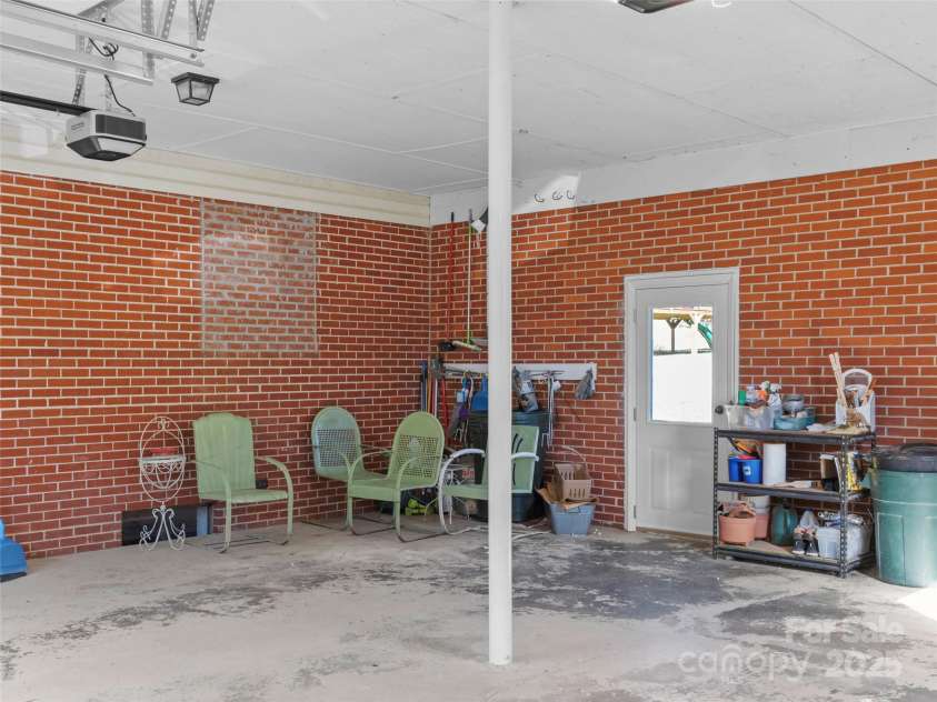 55 Cataberry Lane, Burnsville, NC 28714.  MLS# CAR4319951, YatesRealty ID 2291. 