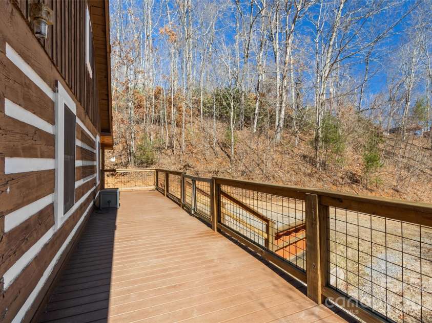 620 Hickory Springs Road, Burnsville, NC 28714.  MLS# CAR4228193, YatesRealty ID 2291. 