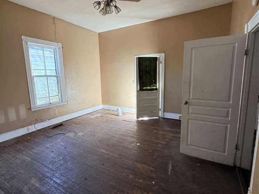 1015 Clark Street, Rocky Mount, NC 27801.  MLS# CAR4357407, YatesRealty ID 22911. 