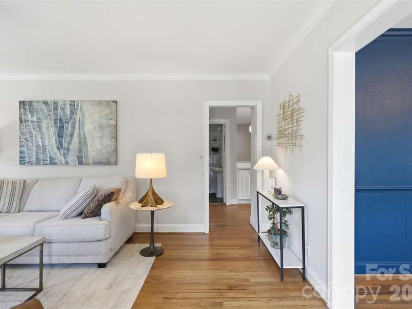 1929 Mecklenburg Avenue, Charlotte, NC 28205.  MLS# CAR4366815, YatesRealty ID 22912. 