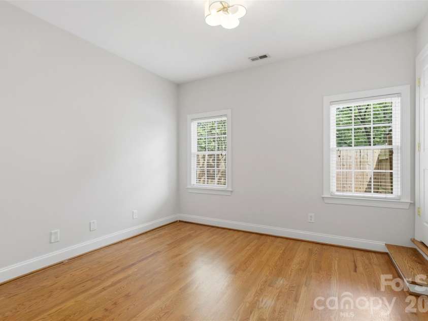 1929 Mecklenburg Avenue, Charlotte, NC 28205.  MLS# CAR4366815, YatesRealty ID 22912. 