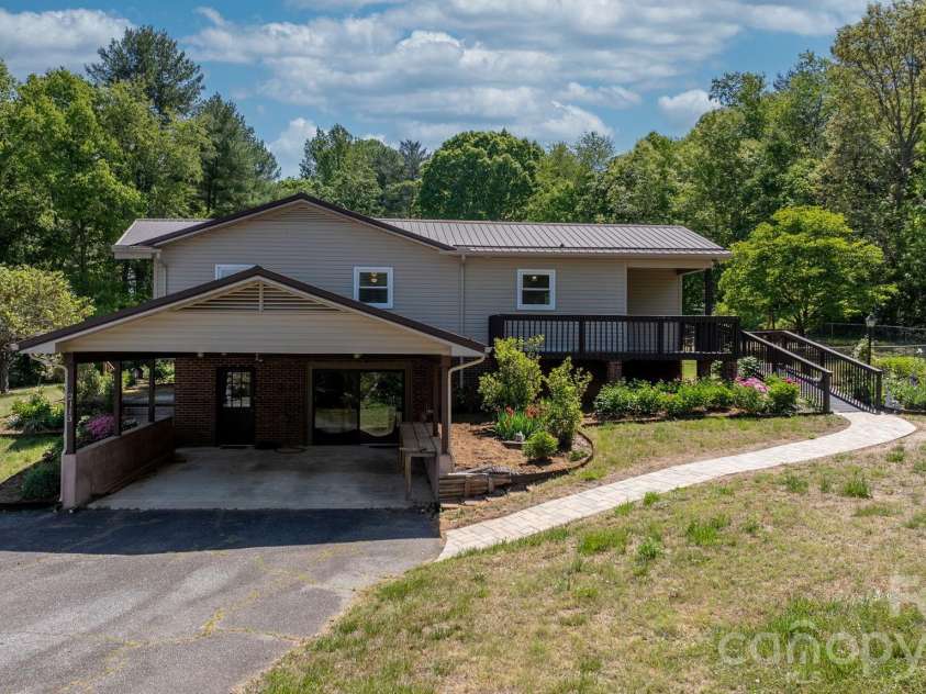 2113 White Pine Drive, Granite Falls, NC 28638.  MLS# CAR4376229, YatesRealty ID 22913. 