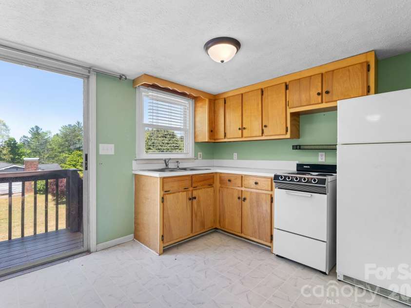 2113 White Pine Drive, Granite Falls, NC 28638.  MLS# CAR4376229, YatesRealty ID 22913. 