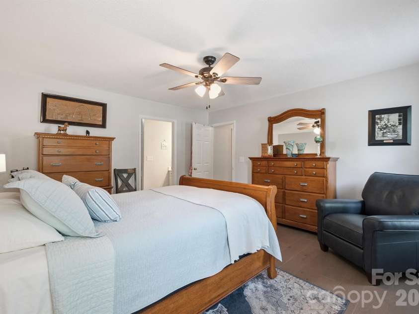 21153 Cold Spring Lane, Cornelius, NC 28031.  MLS# CAR4355327, YatesRealty ID 22914. 
