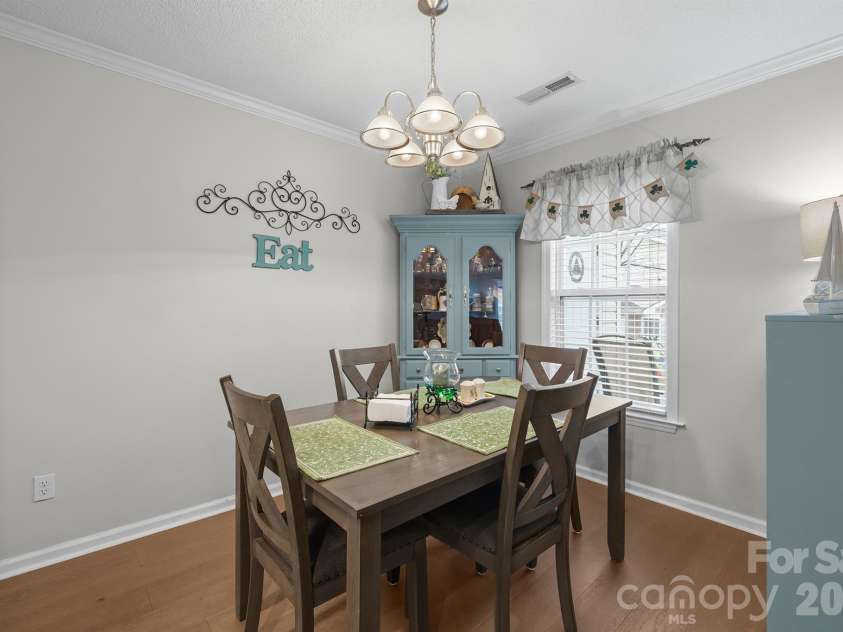 21153 Cold Spring Lane, Cornelius, NC 28031.  MLS# CAR4355327, YatesRealty ID 22914. Dining Area