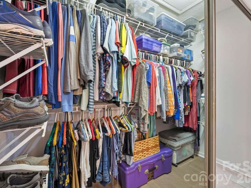 21153 Cold Spring Lane, Cornelius, NC 28031.  MLS# CAR4355327, YatesRealty ID 22914. Primary Closet