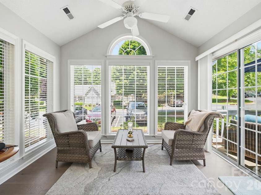 21153 Cold Spring Lane, Cornelius, NC 28031.  MLS# CAR4355327, YatesRealty ID 22914. Sunroom