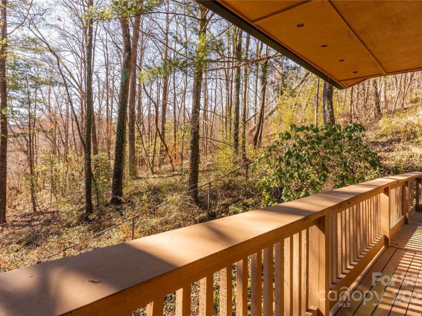 404 Buck Cove Terrace, Asheville, NC 28805.  MLS# CAR4217791, YatesRealty ID 22914. Covered Second Floor Porch