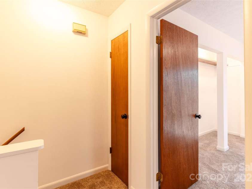 404 Buck Cove Terrace, Asheville, NC 28805.  MLS# CAR4217791, YatesRealty ID 22914. Second FLoor Landing New Carpet