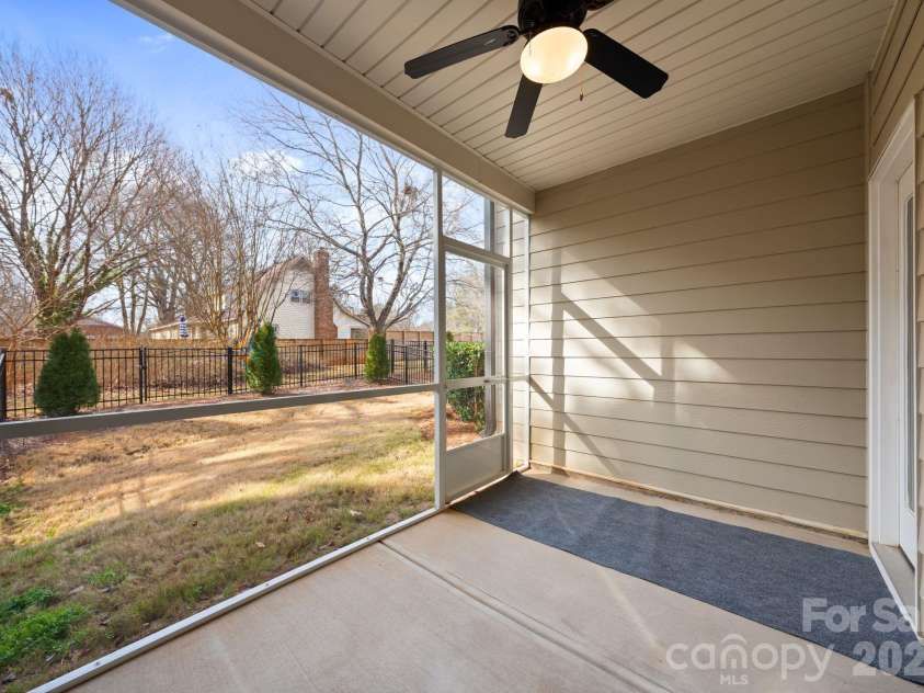 10416 Audubon Ridge Drive, Cornelius, NC 28031.  MLS# CAR4356125, YatesRealty ID 22915. 