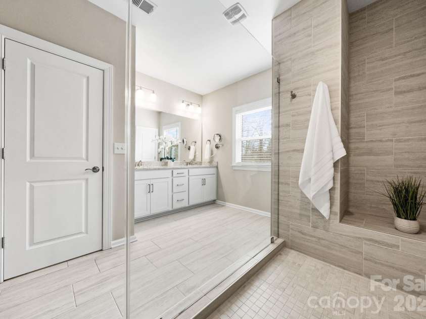 10416 Audubon Ridge Drive, Cornelius, NC 28031.  MLS# CAR4356125, YatesRealty ID 22915. 