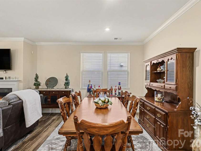 1405 Calder Drive, Indian Trail, NC 28079.  MLS# CAR4401073, YatesRealty ID 22917. Dining area