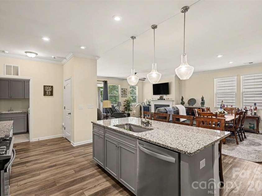 1405 Calder Drive, Indian Trail, NC 28079.  MLS# CAR4401073, YatesRealty ID 22917. Kitchen