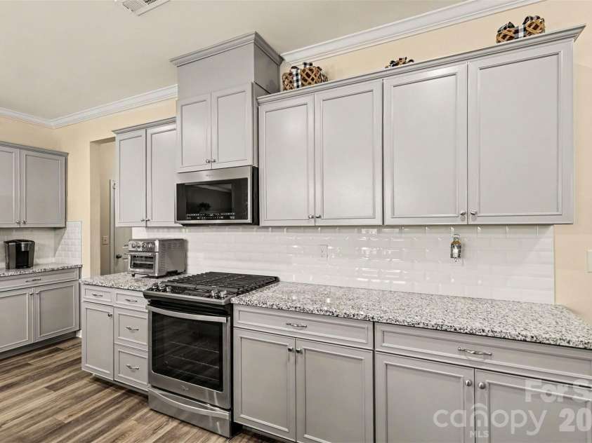 1405 Calder Drive, Indian Trail, NC 28079.  MLS# CAR4401073, YatesRealty ID 22917. Kitchen