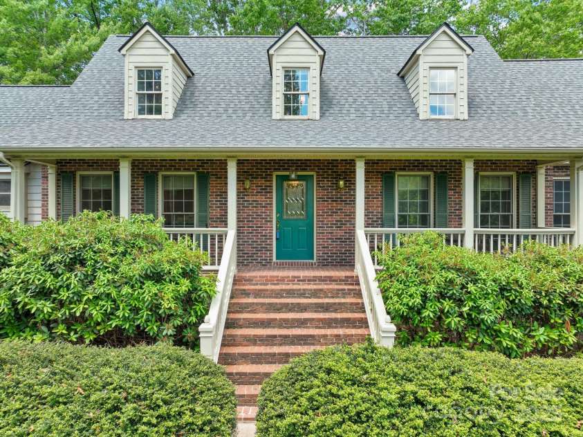 304 La Foret Drive, Morganton, NC 28655.  MLS# CAR4256952, YatesRealty ID 22917. 