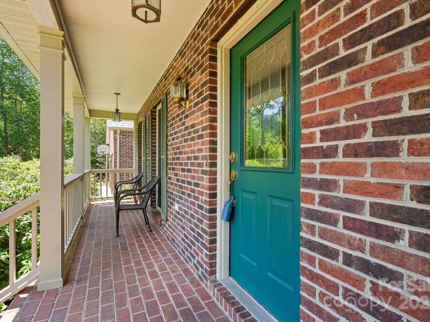 304 La Foret Drive, Morganton, NC 28655.  MLS# CAR4256952, YatesRealty ID 22917. 