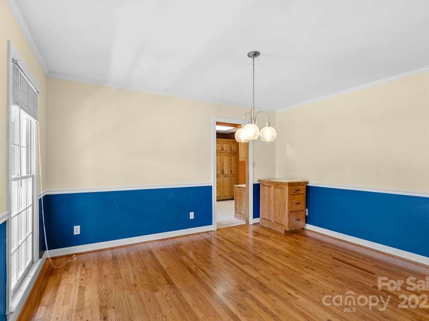 304 La Foret Drive, Morganton, NC 28655.  MLS# CAR4256952, YatesRealty ID 22917. 