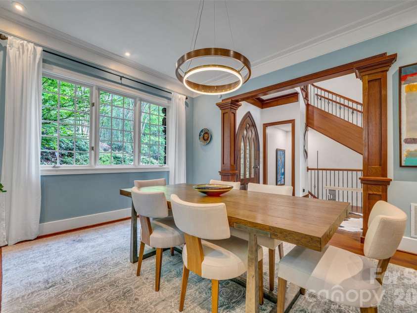 8 Timberwolf Court, Asheville, NC 28804.  MLS# CAR4369628, YatesRealty ID 22918. 