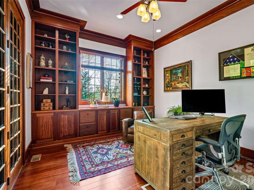 8 Timberwolf Court, Asheville, NC 28804.  MLS# CAR4369628, YatesRealty ID 22918. Office