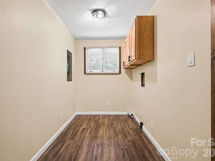 265 Alan Circle, Salisbury, NC 28147.  MLS# CAR4382055, YatesRealty ID 22919. 