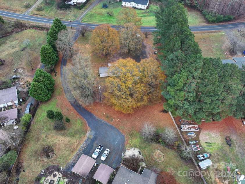 44267 Yadkin Brick Road, New London, NC 28127.  MLS# CAR4206586, YatesRealty ID 2292. 