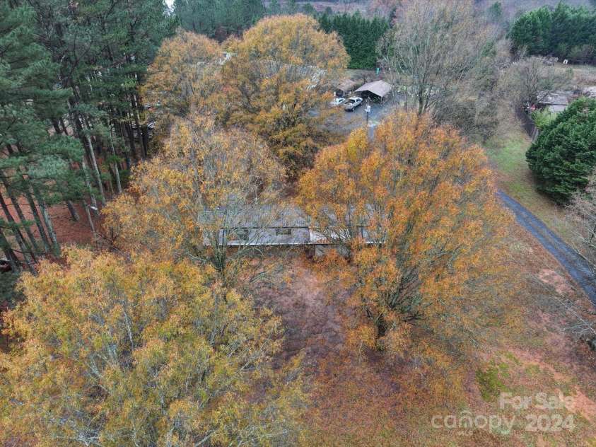 44267 Yadkin Brick Road, New London, NC 28127.  MLS# CAR4206586, YatesRealty ID 2292. 