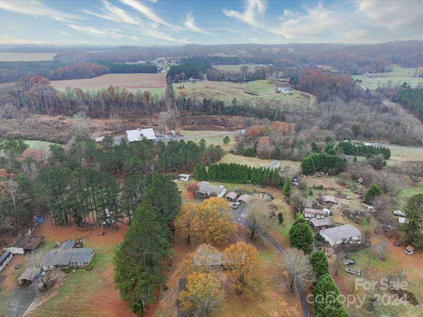 44267 Yadkin Brick Road, New London, NC 28127.  MLS# CAR4206586, YatesRealty ID 2292. 