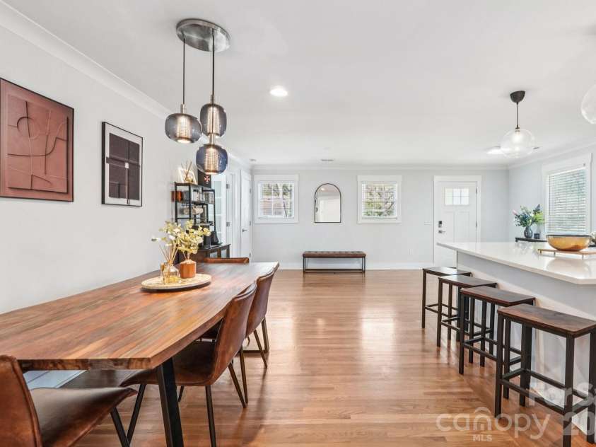 1821 Garibaldi Avenue, Charlotte, NC 28208.  MLS# CAR4354837, YatesRealty ID 22920. Dining Area