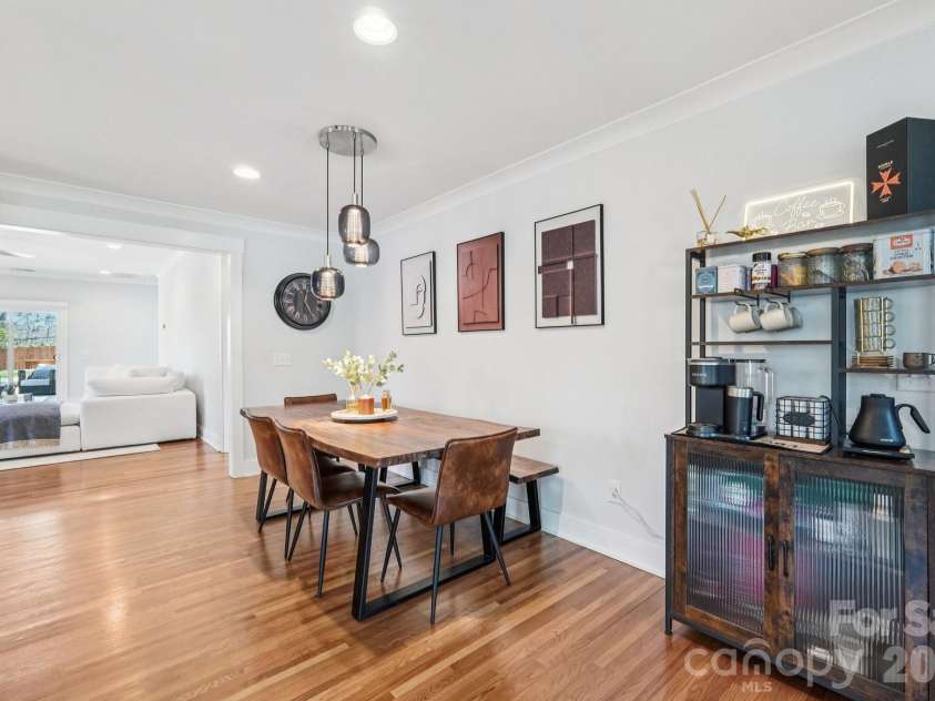 1821 Garibaldi Avenue, Charlotte, NC 28208.  MLS# CAR4354837, YatesRealty ID 22920. Dining Area