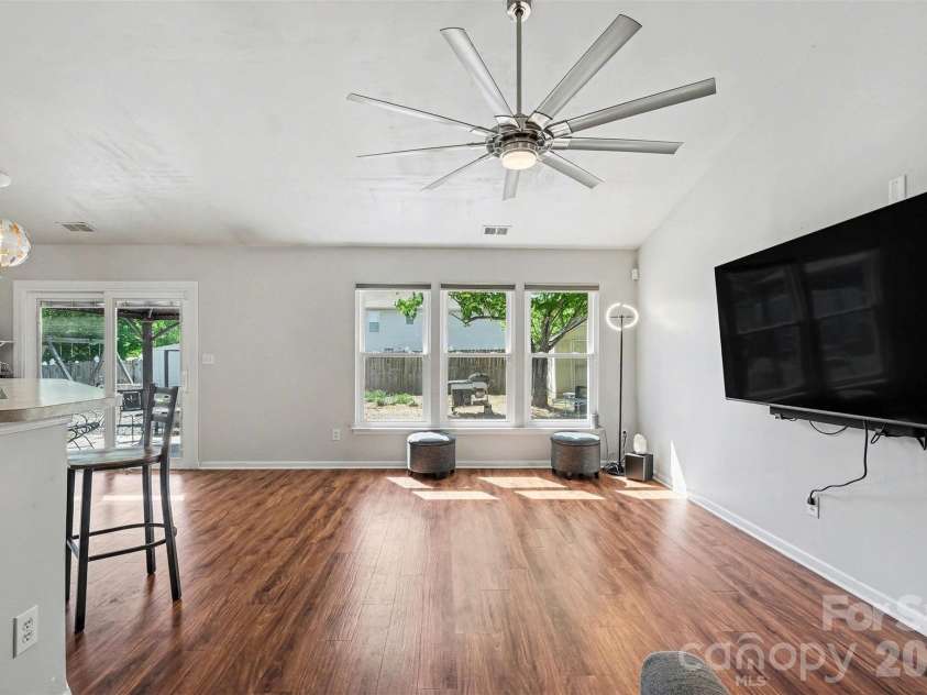 199 Austin Run Court, Kannapolis, NC 28083.  MLS# CAR4369473, YatesRealty ID 22921. 