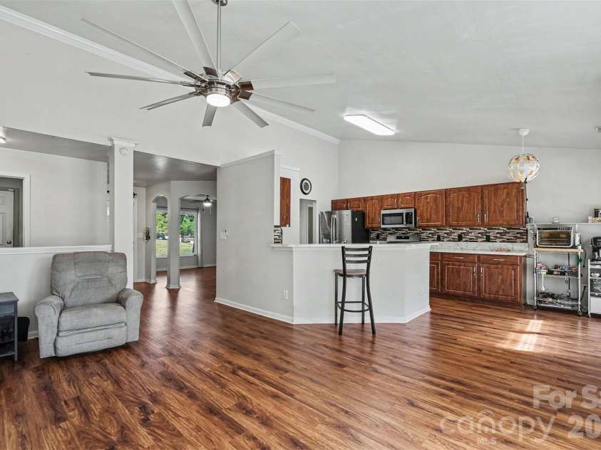 199 Austin Run Court, Kannapolis, NC 28083.  MLS# CAR4369473, YatesRealty ID 22921. 