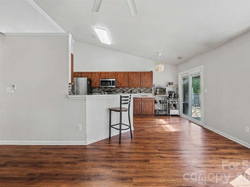 199 Austin Run Court, Kannapolis, NC 28083.  MLS# CAR4369473, YatesRealty ID 22921. 