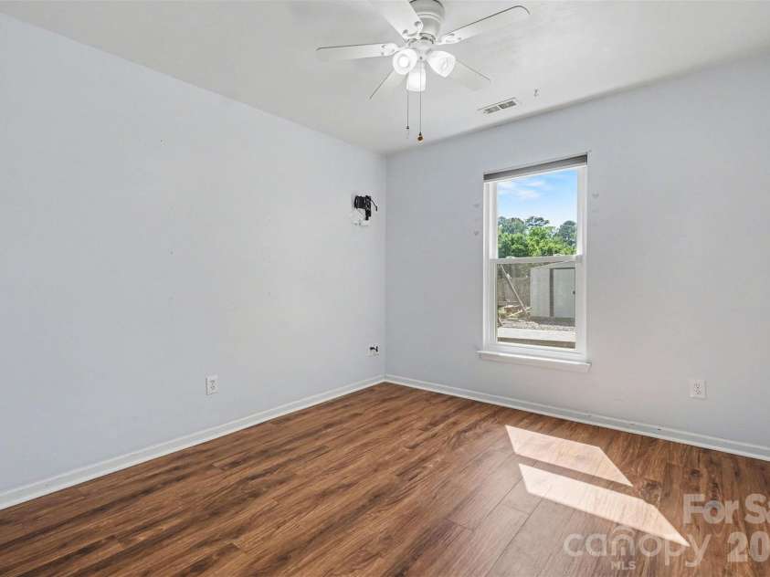 199 Austin Run Court, Kannapolis, NC 28083.  MLS# CAR4369473, YatesRealty ID 22921. 