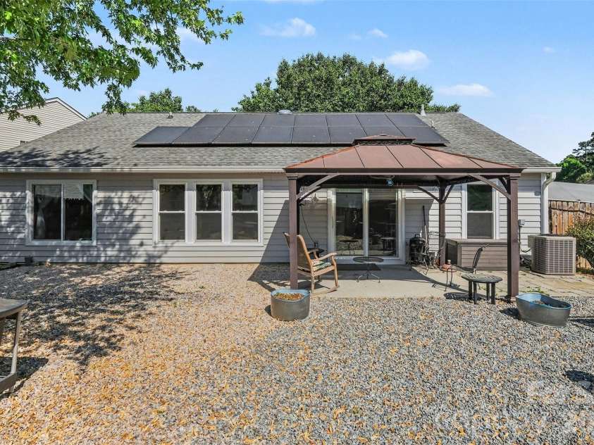 199 Austin Run Court, Kannapolis, NC 28083.  MLS# CAR4369473, YatesRealty ID 22921. 