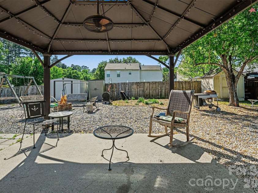 199 Austin Run Court, Kannapolis, NC 28083.  MLS# CAR4369473, YatesRealty ID 22921. 