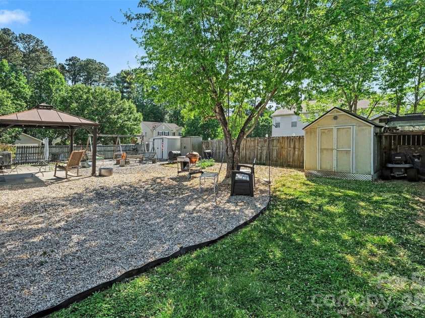 199 Austin Run Court, Kannapolis, NC 28083.  MLS# CAR4369473, YatesRealty ID 22921. 