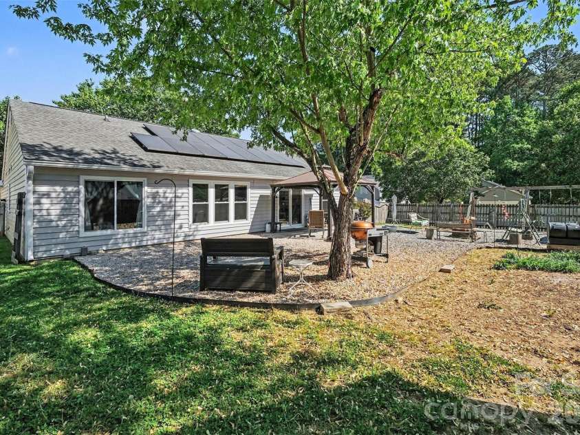 199 Austin Run Court, Kannapolis, NC 28083.  MLS# CAR4369473, YatesRealty ID 22921. 