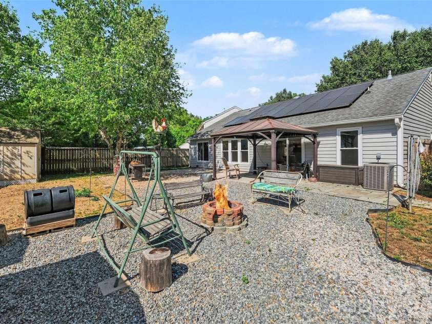 199 Austin Run Court, Kannapolis, NC 28083.  MLS# CAR4369473, YatesRealty ID 22921. 