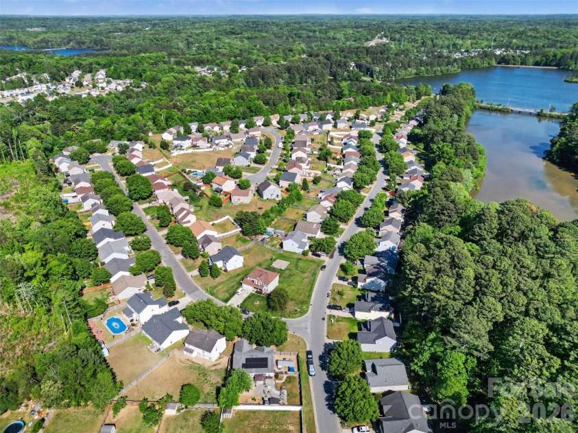 199 Austin Run Court, Kannapolis, NC 28083.  MLS# CAR4369473, YatesRealty ID 22921. 