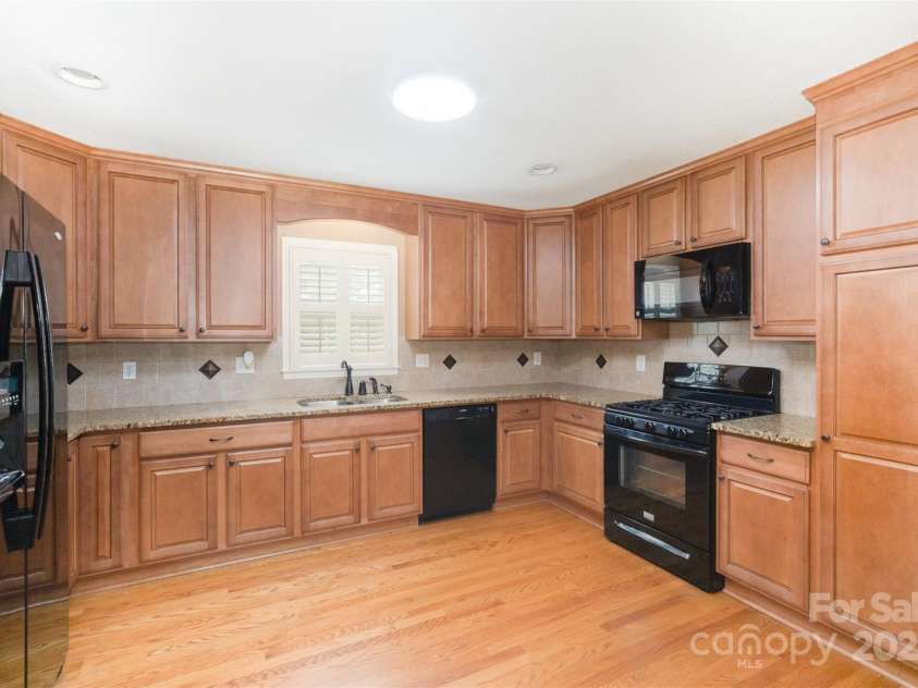 6300 Morehead Road, Harrisburg, NC 28075.  MLS# CAR4270263, YatesRealty ID 22921. 