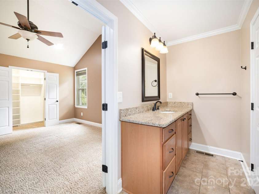 6300 Morehead Road, Harrisburg, NC 28075.  MLS# CAR4270263, YatesRealty ID 22921. 