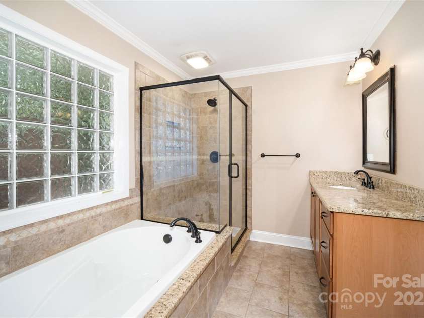 6300 Morehead Road, Harrisburg, NC 28075.  MLS# CAR4270263, YatesRealty ID 22921. 