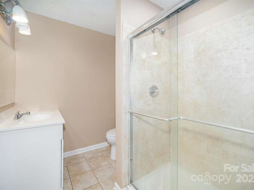 6300 Morehead Road, Harrisburg, NC 28075.  MLS# CAR4270263, YatesRealty ID 22921. 