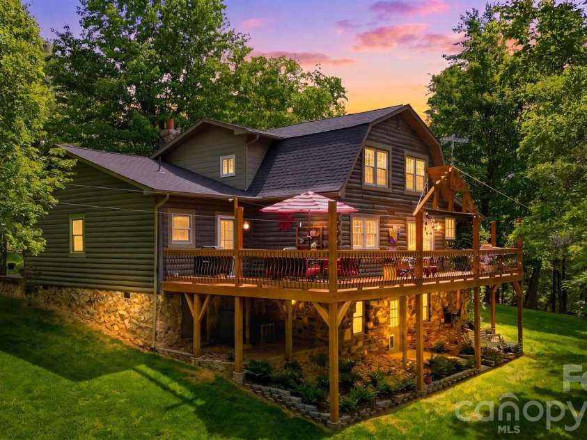 3497 Blue Creek Road, Lenoir, NC 28645.  MLS# CAR4379201, YatesRealty ID 22922. 