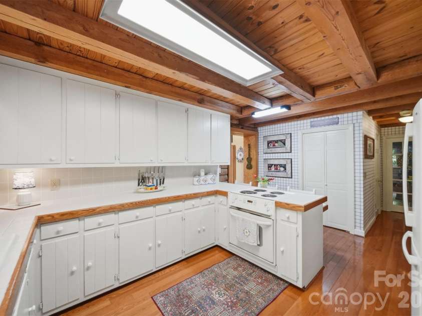 3497 Blue Creek Road, Lenoir, NC 28645.  MLS# CAR4379201, YatesRealty ID 22922. 