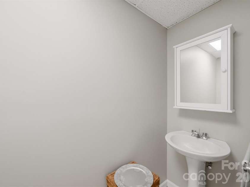 3497 Blue Creek Road, Lenoir, NC 28645.  MLS# CAR4379201, YatesRealty ID 22922. 