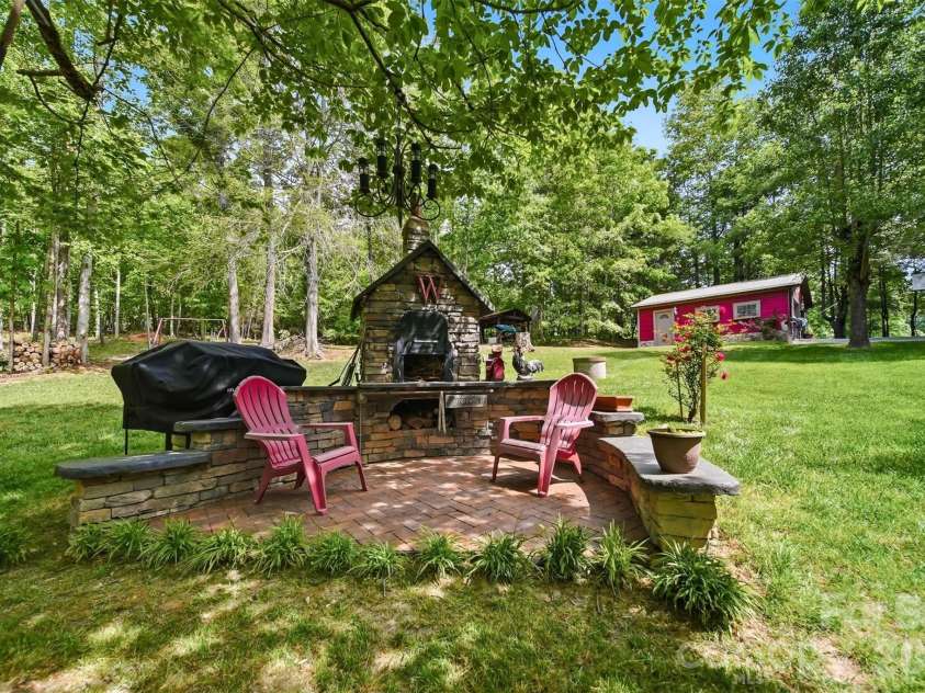 3497 Blue Creek Road, Lenoir, NC 28645.  MLS# CAR4379201, YatesRealty ID 22922. 